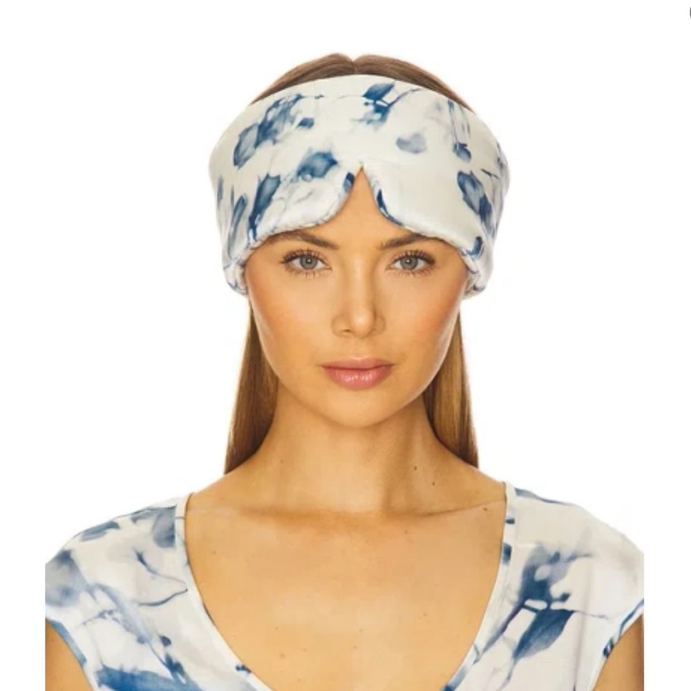 Lunya silk eye mask in Whisper Bloom